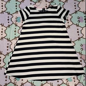 Sz M Potter's Pot Striped Swing Dress